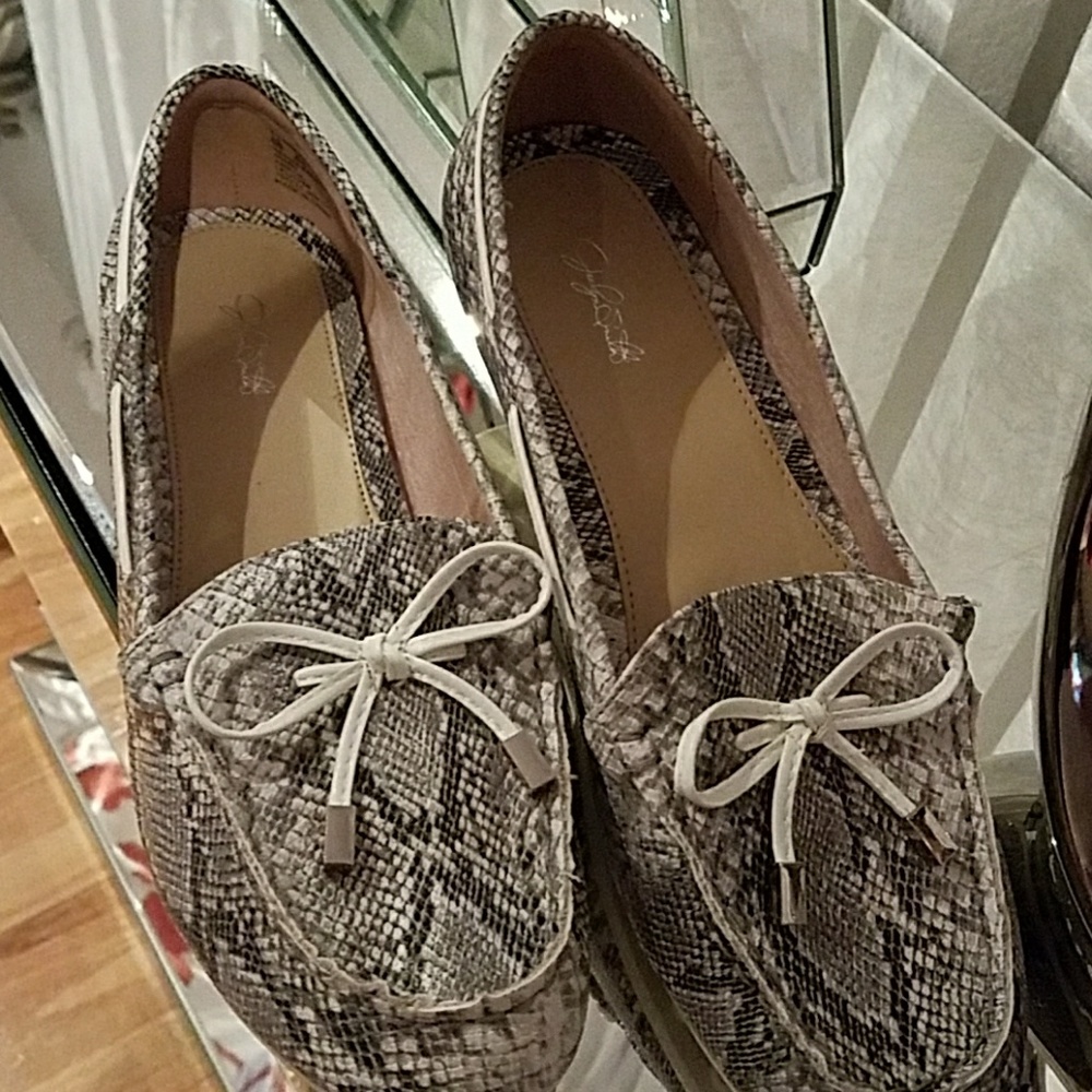 Jaclyn Smith shoes